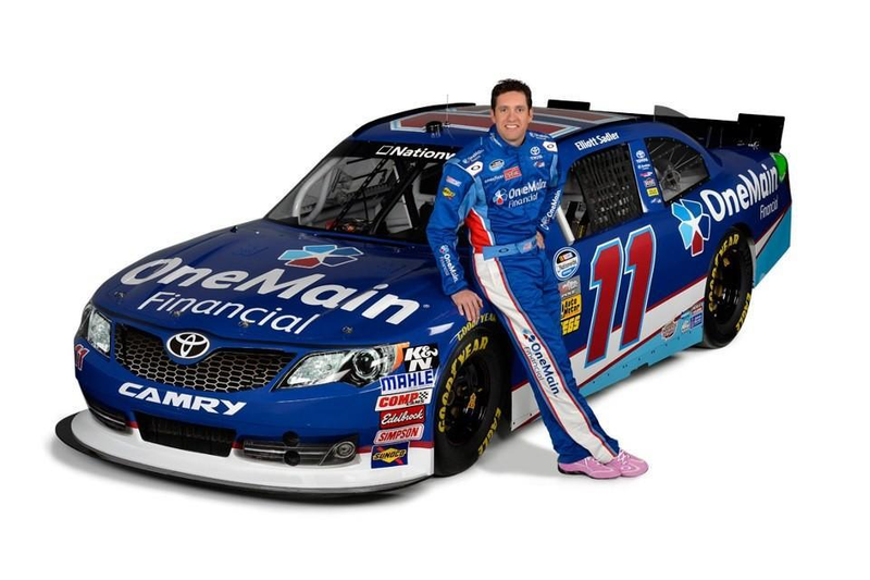 Illustration for article titled Denny Hamlin Will Miss Six Weeks Of NASCAR Racing, So What Happens Next?